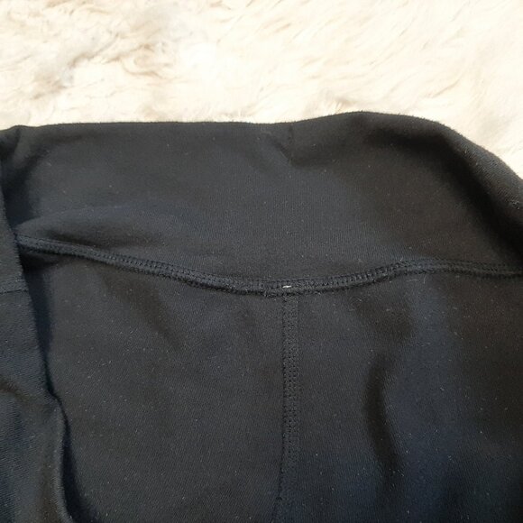 Vintage Lululemon Women's Black Groove Yoga Pants Size 6 - Picture 8 of 10